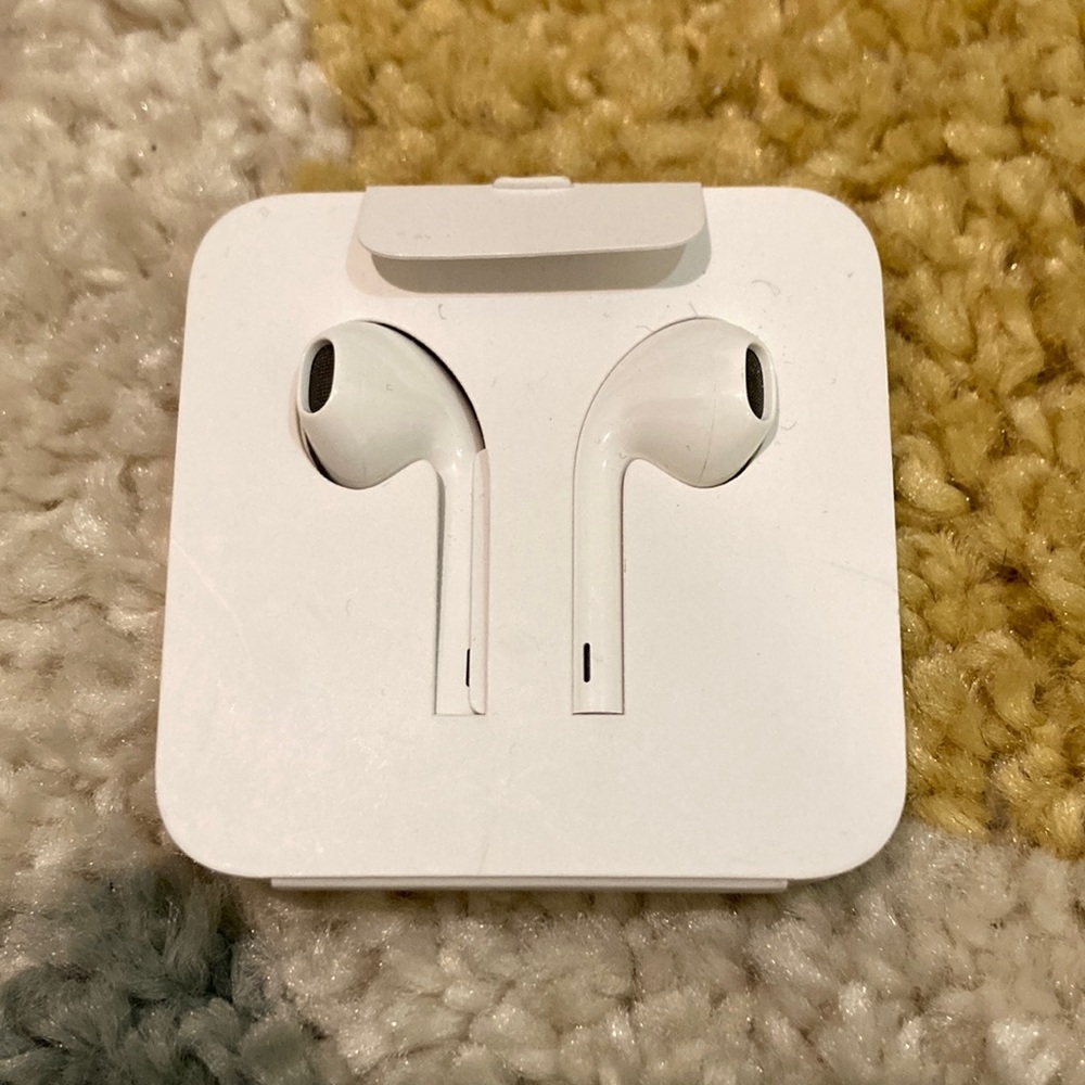 Apple EarPods